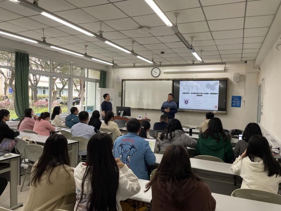 【熟女a片讲坛
】南京大学郭未教授开展“故园有此声：多元理论视角下的人口流动、族际通婚与健康结果”专题讲座
